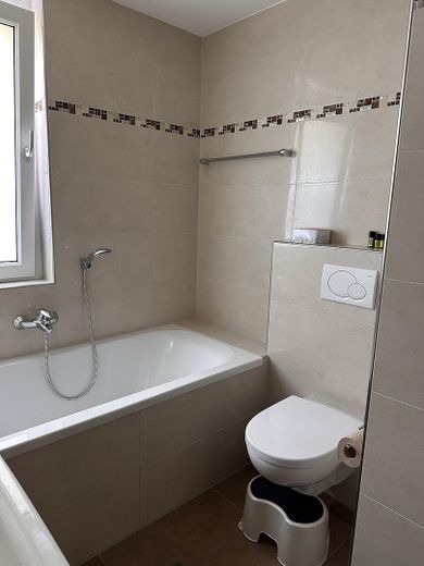 ... mit großer Badewanne
