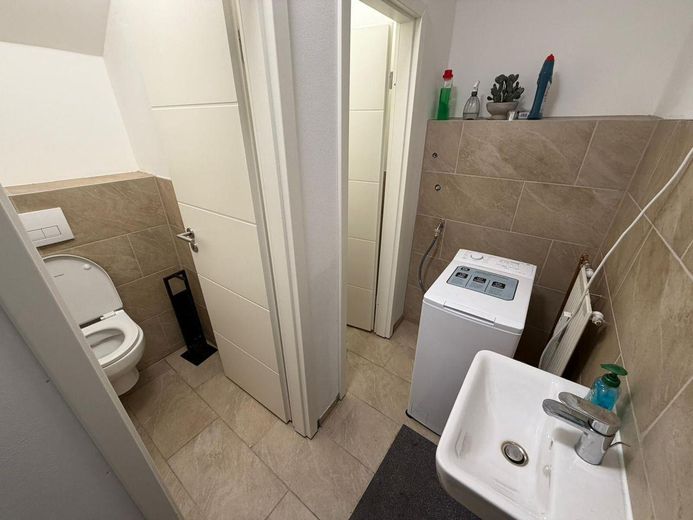 Chambre meublée en colocation centrale I à partir du 15.10.2026 – 2x getrennte Toiletten