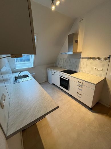 Attraktive 2-Zi Wohnung (1.OG) in ruhiger Lage mit großem Garten in Windbergen – Küche 2