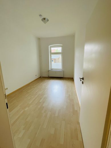 gepflegte 3-Zimmer-Wohnung Altbau modernisiert in Kiel/Südfriedhof – Zimmer 3