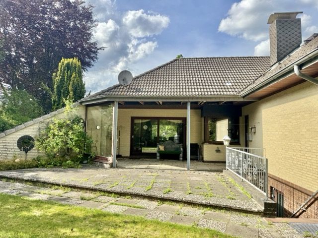 Gepflegter Bungalow mit Terrasse, Garten und Garage in Schalkholz zu verkaufen – Terrasse