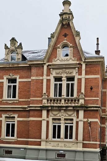 Gewerbeimmobilie  Bürogebäude  mit der Lizenz zum Wohnen – Foto 2