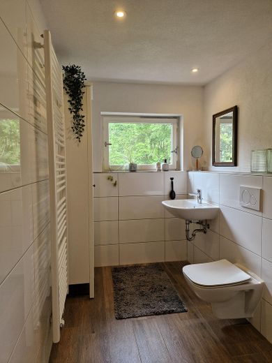 Landhaus am Rande des Nationalparks Hunsrück-Hochwald – Badezimmer 2
