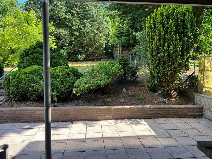 Vivir junto al bosque urbano en una amplia parcela de propiedad en Laagberg/Wolfsburg – Foto 1