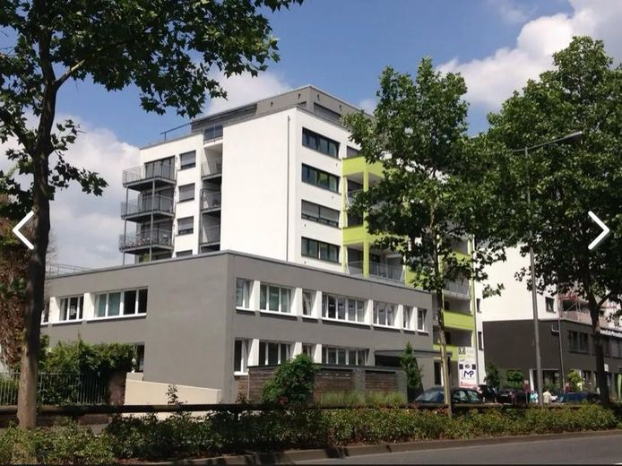 Exklusive 1-Zimmer-Wohnung – direkt gegenüber der City Galerie | großer Balkon – Foto 1