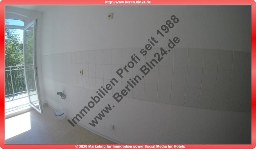 Halle ++ 2er WG ++ saniert - - - Bruttokaltmiete – G0030158