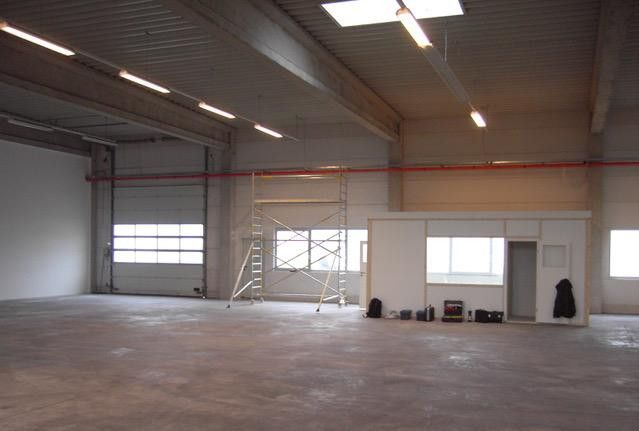 Direttamente dal proprietario: capannone commerciale di 660 m², 6 €/m² di affitto netto – Foto 2