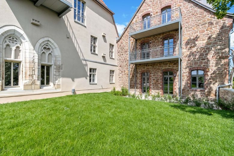 Erstbezug - Modernes Wohnen im historischen Ambiente (P3) – Terrasse