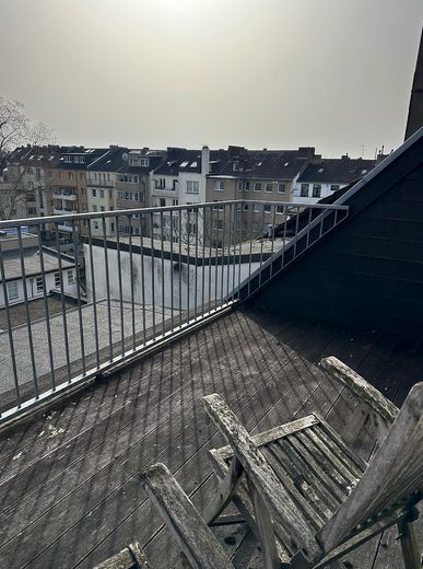 Die Solitärfläche in Düsseldorf : Exklusivität unter dem Dach – Foto 3