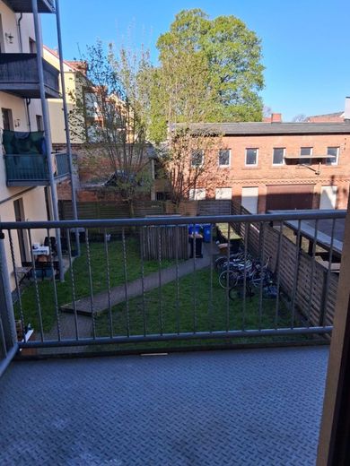 Wohnen im grünen schöne  2-R-Whg. in MD.-Sudenburg   1.OGca.57,43 m2 san. Altbau  zu vermieten ! – Balkon