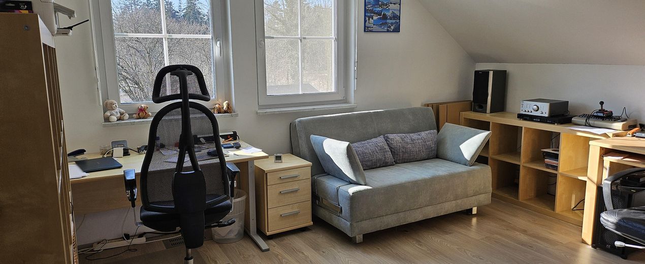 Luxus-Oase am Waldrand: Modernes A + Effizienzhaus mit Pool und Top Bahnanbindung! – Foto 23