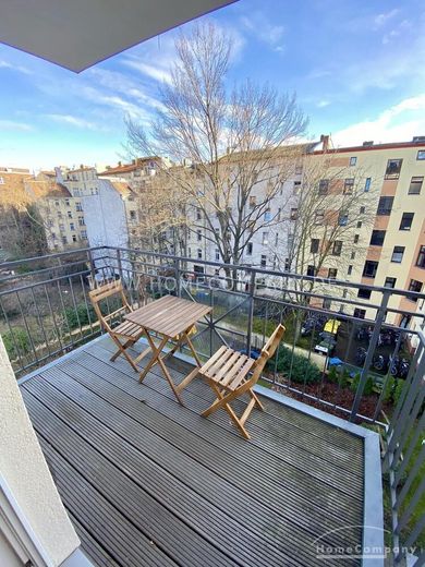 4 Zimmer Wohnung in Kreuzberg am Paul-Lincke-Ufer, möbliert – 7b198401c46c1e1e488dd21a4eb55c89ae58c4e8.jpg