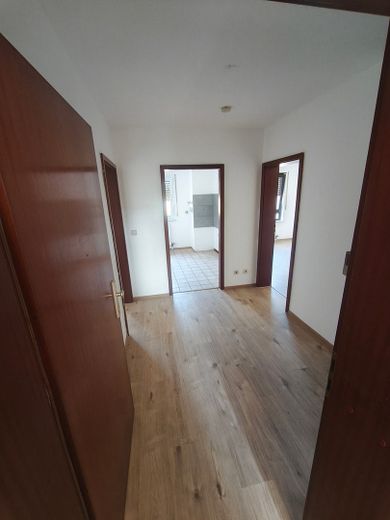 Freshly renovated 2-room condominium with winter garden, underground garage and view of greenery – private sale without broker commission – Foto 16