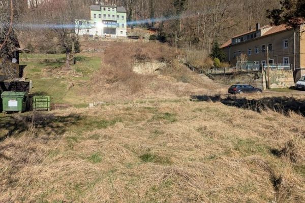 Rewelacyjna działka nad Łabą w Szwajcarii Saksońskiej