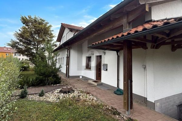 TRAUMHAUS IM DORNRÖSCHENSCHLAF