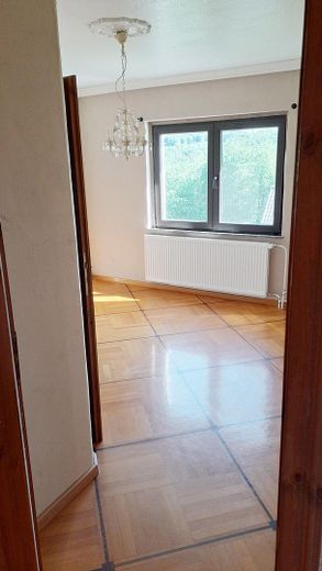 Traumhaus in Südlage - 1 bis 2 Familienhaus in Günterod – 1. Etage Zimmer mit Bad
