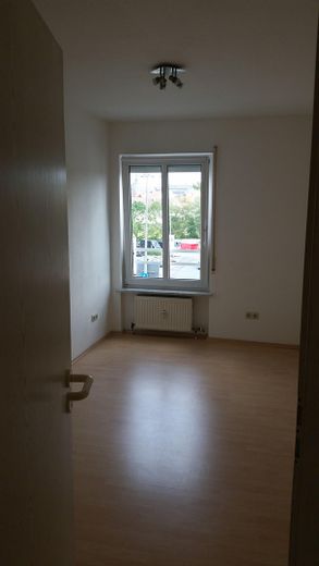 Helle, gemütliche 3-Zi.-Wohnung zentral in Usingen – Schlafzimmer 2