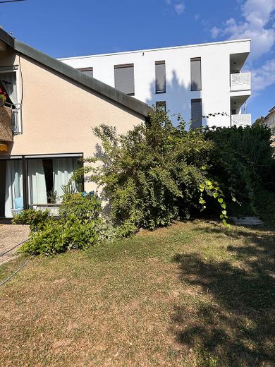 Stilvoll möblierte 120 m² Wohnung mit Kamin, Balkon und Gartennutzung in Heilbronn – Zdjęcie 8