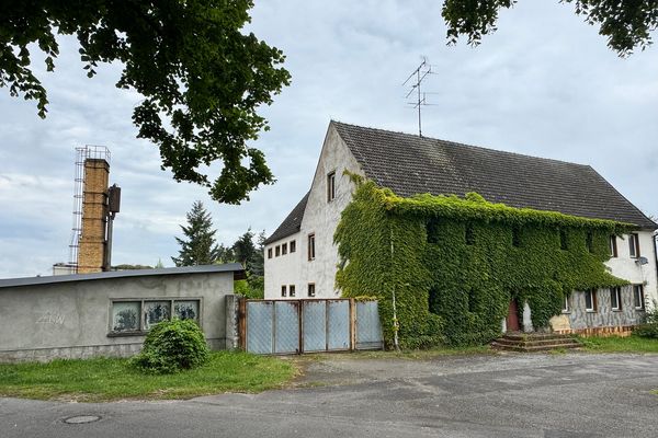 Ihre Chance im Spreewald! Großes Anwesen in Lübbenau mit Saal und Entwicklungspotenzial