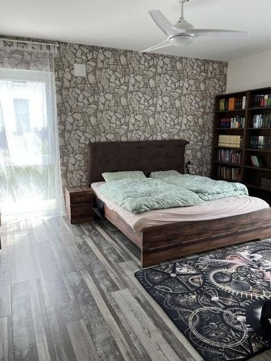 -Senza provvigione- Moderna villa urbana con garage a Bad Schwalbach – Schlafzimmer