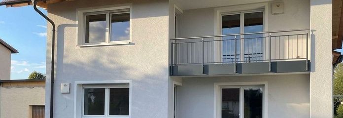 निजी बगीचे के साथ विशाल 136m² भूतल का अपार्टमेंट – Außenansicht Süd