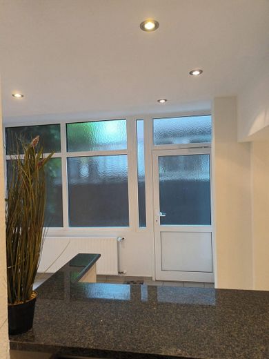Büro- / Praxisräume in Top-Lage nahe am Wiener Platz – ideal für viele Branchen! – Eingang