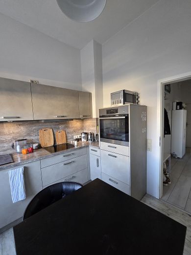 Charmante 2,5-Zimmer-Wohnung mit großzügiger Südterrasse – Foto 3