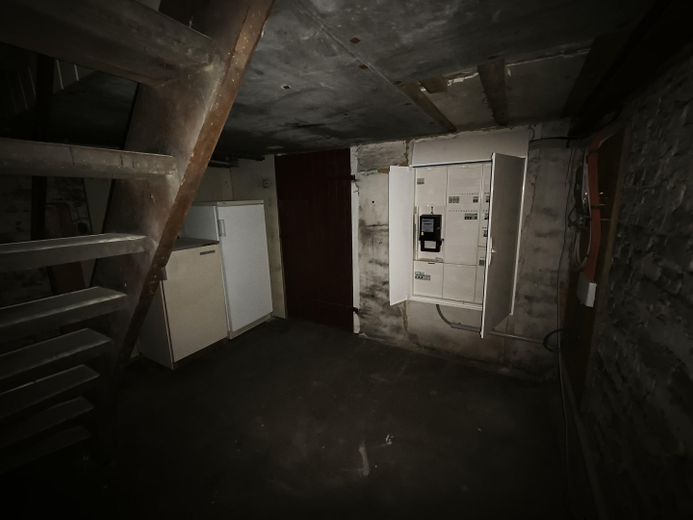 Keller