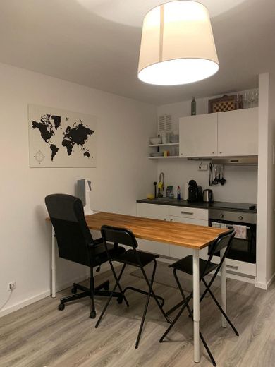 Appartement calme d’une pièce avec terrasse orientée au sud et jardin privatif à Schwabing-West – sans commission – Photo 6