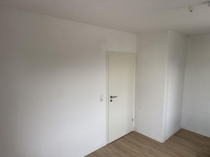 Exklusive 2-Zimmer-Wohnung mit großer Terrasse – komplett modernisiertes Bad in Karlsruhe-Neureut – फोटो 7