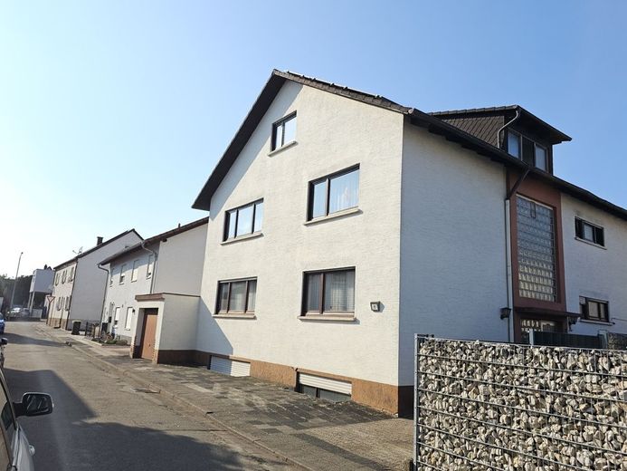 Wohnung in Siegelbach zu vermieten. Gute Aufteilung. Helle Räume. Ideal für Zweisamkeit ... – 5268 - Ansicht