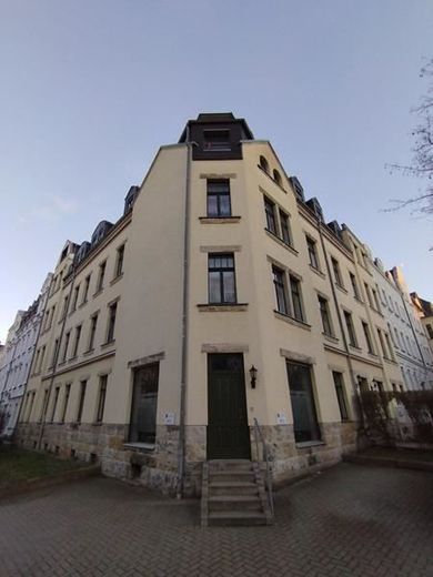 Großzügige 1-Zimmer mit Laminat und Wannenbad in sehr guter Lage – IMG_20231218_154052