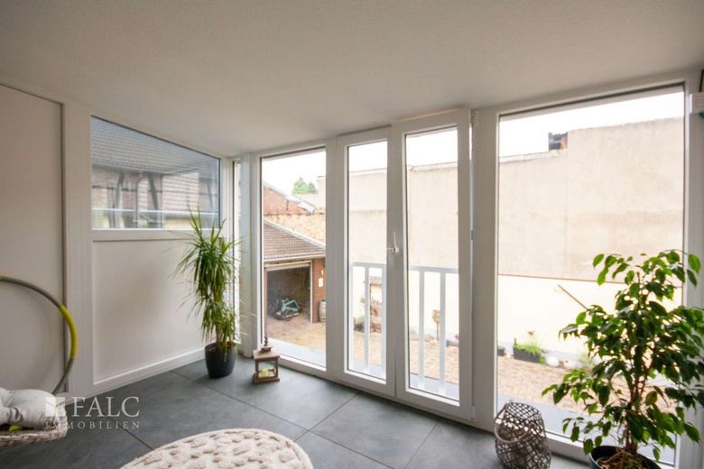 Haus war gestern - moderne Hofanlage ist heute. – Wintergarten
