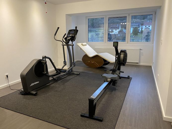 Esclusivo appartamento di 6 locali, 304 mq/KB/Garage/Terrazza/Giardino – Kinderzimmer