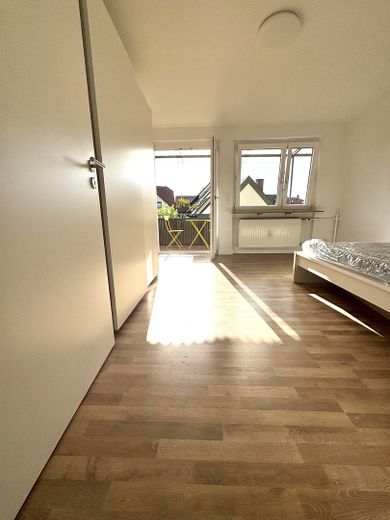 WG Zimmer 1 mit Balkon