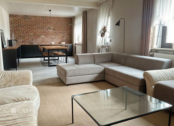 Wohnzimmer 1 OG.jpg - (KI generiert)