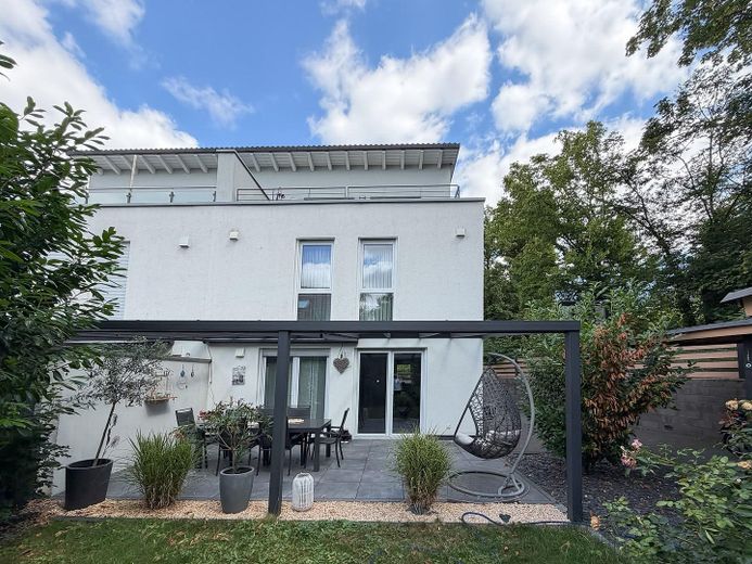 Doppelhaushälfte de haute qualité en bordure de champ avec terrasse sud et jardin à Nieder-Olm – Foto 10