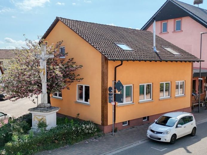 Rheinzabern: Gewerbeeinheit im EG, vermietete Wohnung im DG, kein Garten – Foto 1