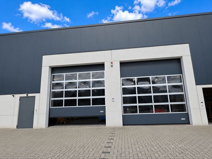 Hochwertige Gewerbeimmobilie mit 2 Hallen & Büro – Toplage an A1 bei Hamburg, von privat – Foto 2