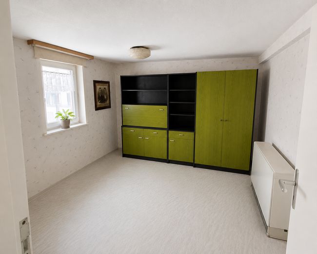 Encantadora casa de entramado de madera con patio interior, dos garajes y mucho potencial – Kinderzimmer