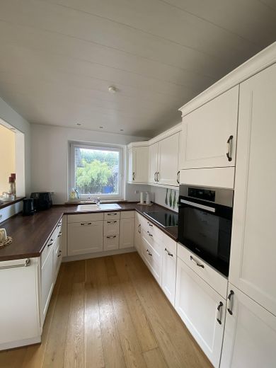 Gemütliches Einfamilienhaus in idyllischer Wohnsiedlung von Hartenholm – Küche