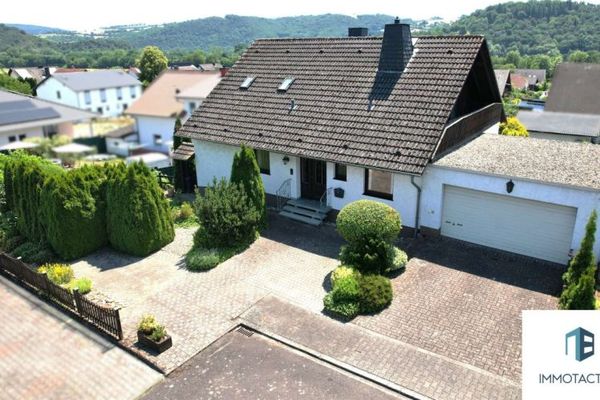 Viel Platz für Familie oder Vermietung – Haus mit Einliegerwohnung und großem Garten in Staudernheim