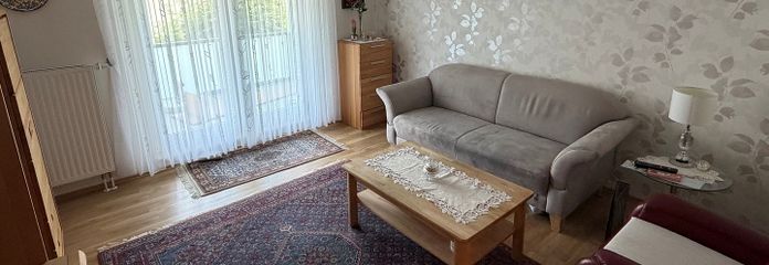 2‑Zimmer‑EG-Wohnung ideal als Kapitalanlage oder Eigennutzung – Wohnzimmer