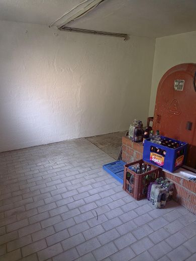 Vermiete Doppelhaushälfte mit 3,5 Zimmer – Waschküche/Heizraum