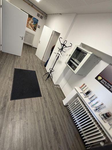Büros mit Halle – Foto 3