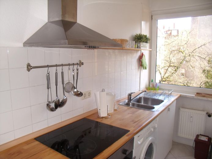 tolle Wohnung mit Balkon am Heidelberger Platz bezugsfrei oder als Anlage mit top Rendite – Küche