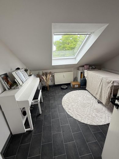 Helle Dachgeschosswohnung mit Dachterrasse Wesel – Foto 3
