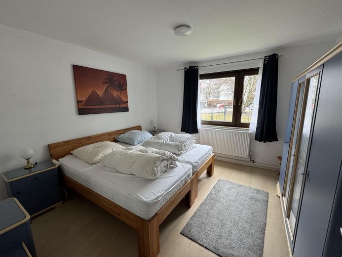 Vivienda bifamiliar en Stuttgart-Sillenbuch – EG Schlafzimmer