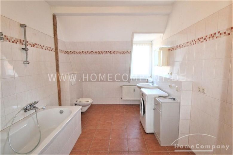 19635 HomeCompany Möbliert/Furnished Hübsche große Altbauwohnung mit Holzfußboden in Meißen Mansardgeschoß! max. 4 Personen – 227bc4b99c346a15efc1be5c73bff28cfdfc3d96.jpg