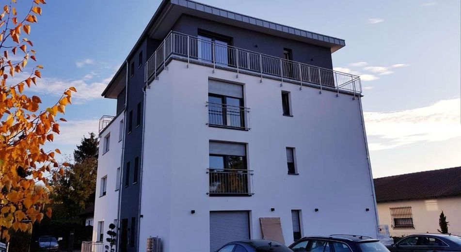 1-Zimmer-Wohnung mit Einbauküch und großem Süd-Balkon – Aussenansicht Haus